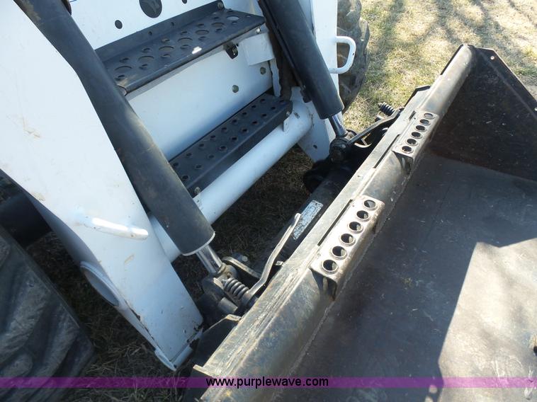 image for item L7287 2002 Bobcat S250 Turbo skid steer