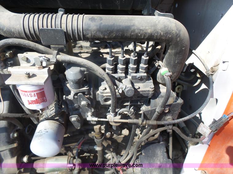 image for item L7287 2002 Bobcat S250 Turbo skid steer