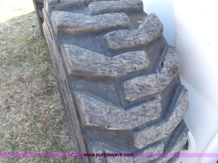 image for item L7287 2002 Bobcat S250 Turbo skid steer