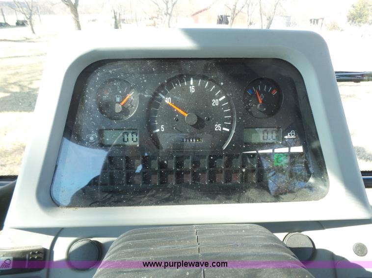 image for item L7291 2004 Massey-Ferguson 5455 tractor