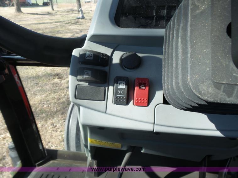 image for item L7291 2004 Massey-Ferguson 5455 tractor