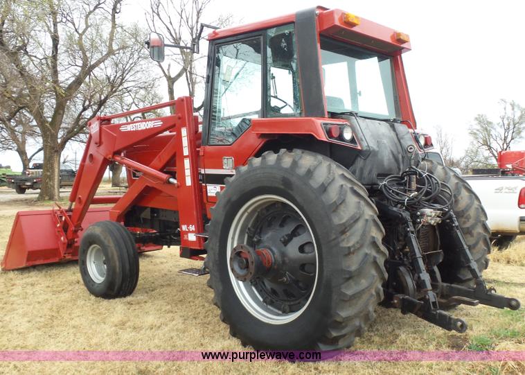 image for item L7300 1982 International 5088 tractor