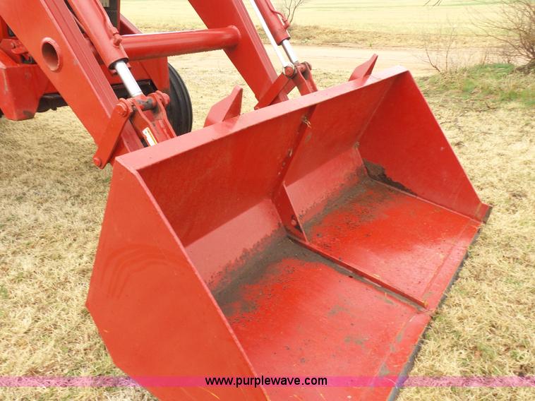 image for item L7300 1982 International 5088 tractor