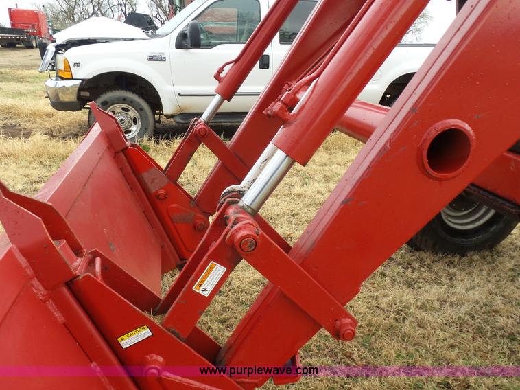 image for item L7300 1982 International 5088 tractor