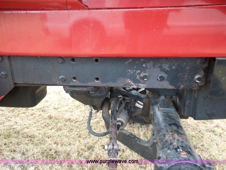 image for item L7300 1982 International 5088 tractor