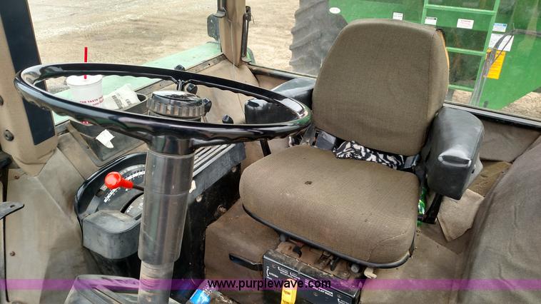 image for item L7315 1993 John Deere 4960 MFWD tractor