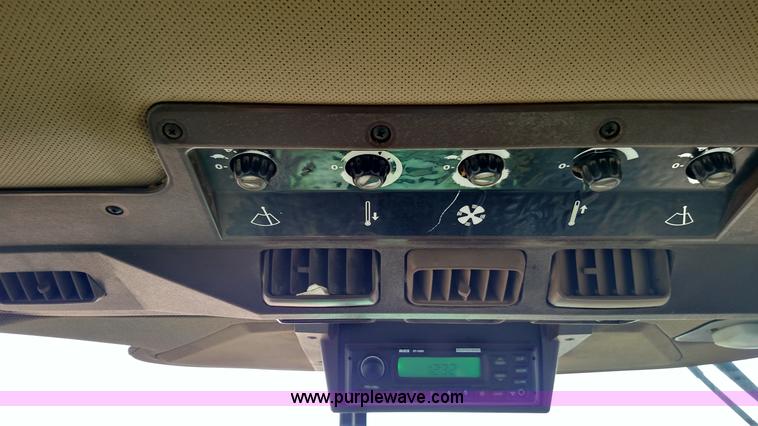 image for item L7315 1993 John Deere 4960 MFWD tractor