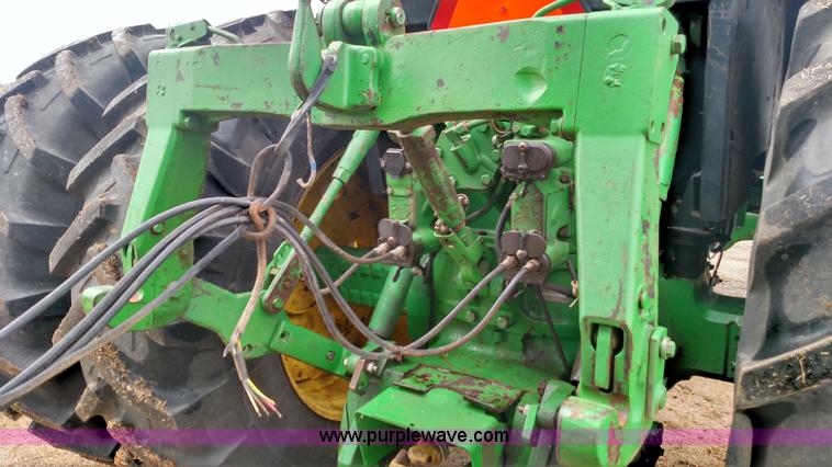 image for item L7315 1993 John Deere 4960 MFWD tractor