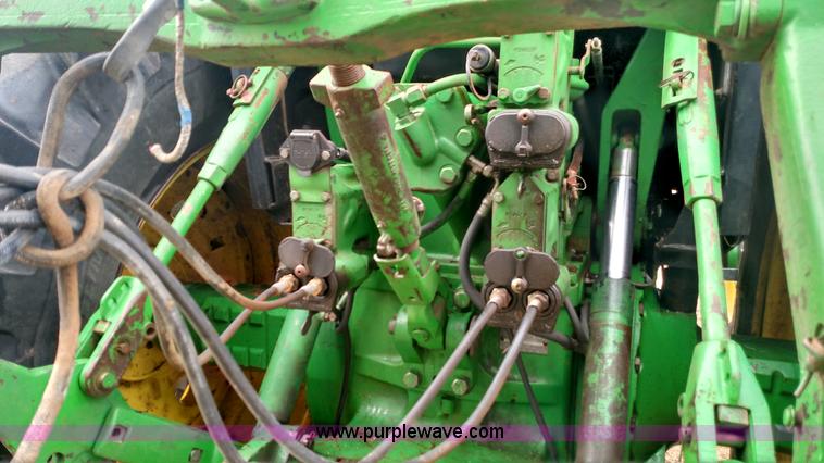 image for item L7315 1993 John Deere 4960 MFWD tractor