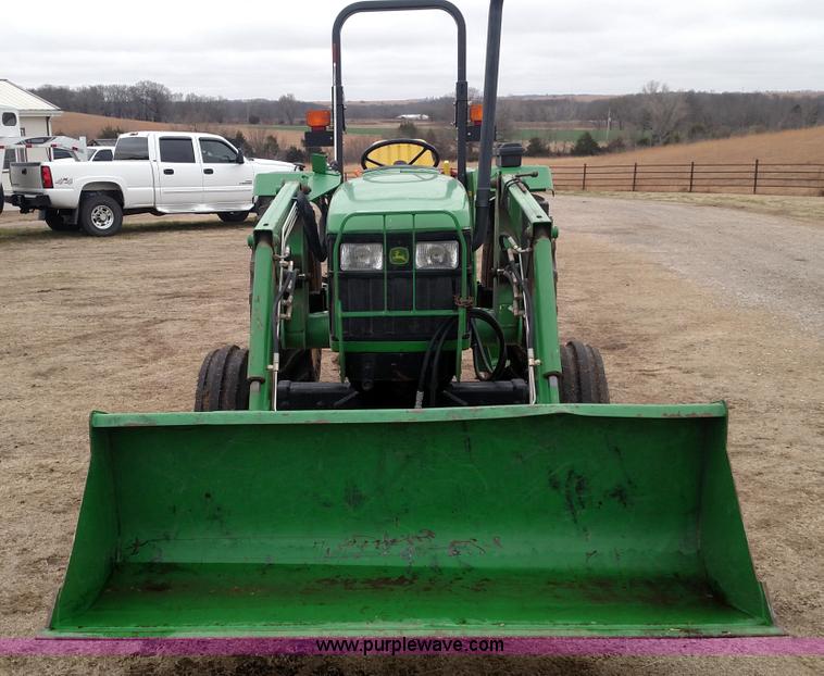 image for item L7317 2005 John Deere 5103 tractor