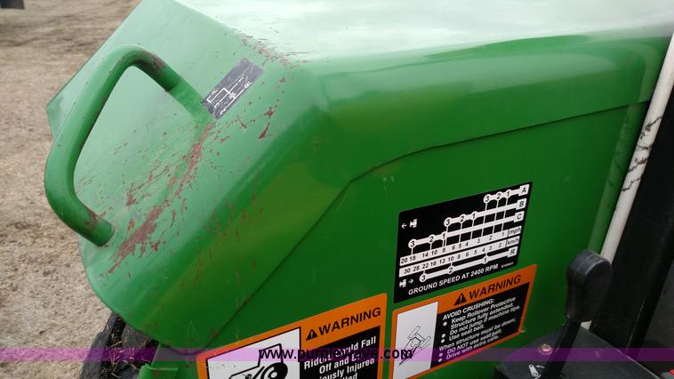 image for item L7317 2005 John Deere 5103 tractor