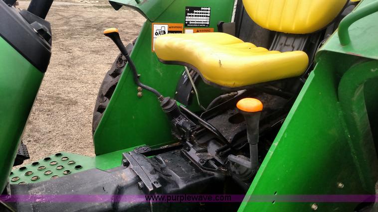 image for item L7317 2005 John Deere 5103 tractor