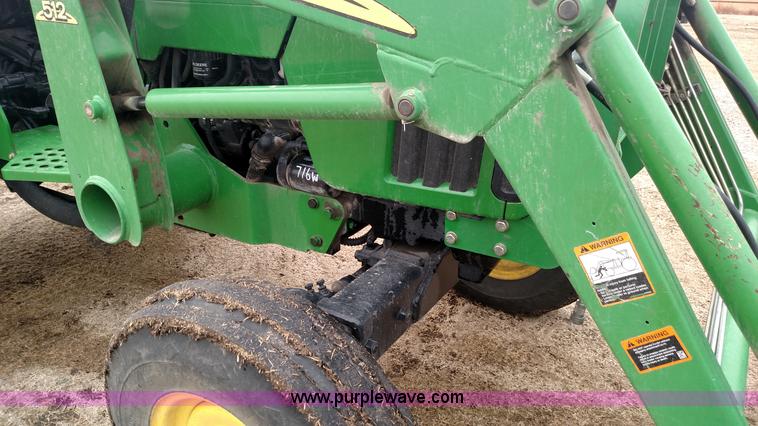 image for item L7317 2005 John Deere 5103 tractor
