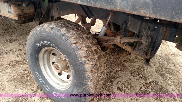 image for item L7318 1984 Chevrolet Silverado C10 flatbed pickup truck