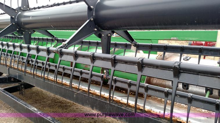 image for item L7319 2010 John Deere 635F HydraFlex platform head