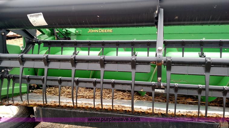 image for item L7319 2010 John Deere 635F HydraFlex platform head