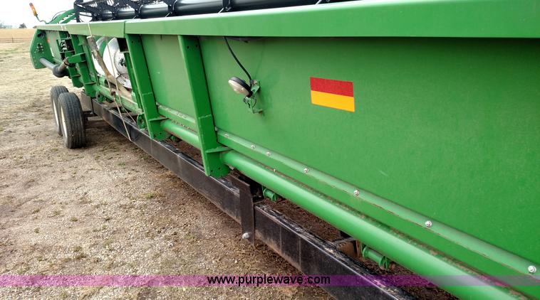 image for item L7319 2010 John Deere 635F HydraFlex platform head