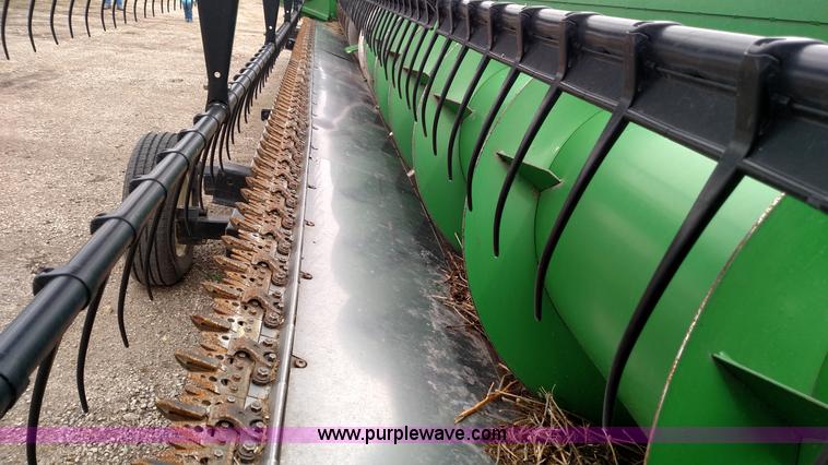 image for item L7319 2010 John Deere 635F HydraFlex platform head