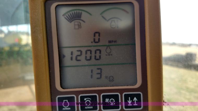 image for item L7332 2001 John Deere 9650 STS combine