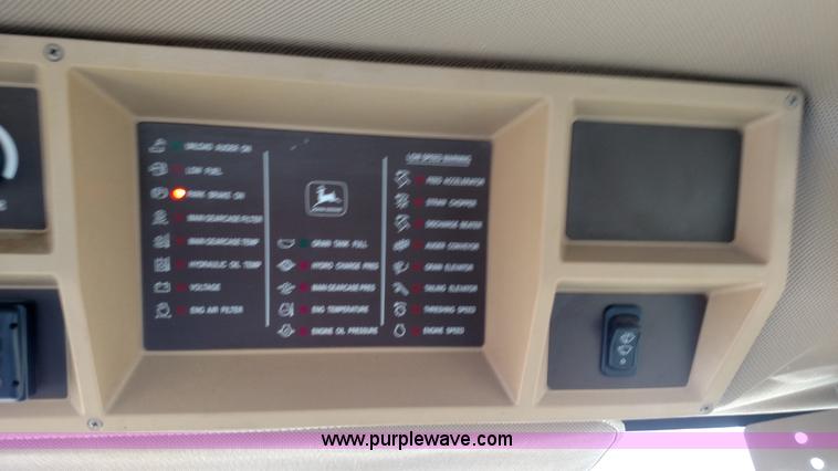 image for item L7332 2001 John Deere 9650 STS combine