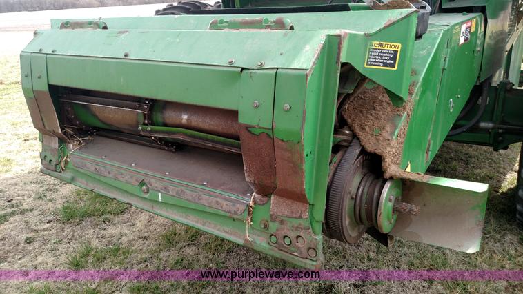 image for item L7332 2001 John Deere 9650 STS combine