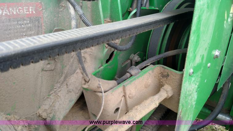 image for item L7332 2001 John Deere 9650 STS combine