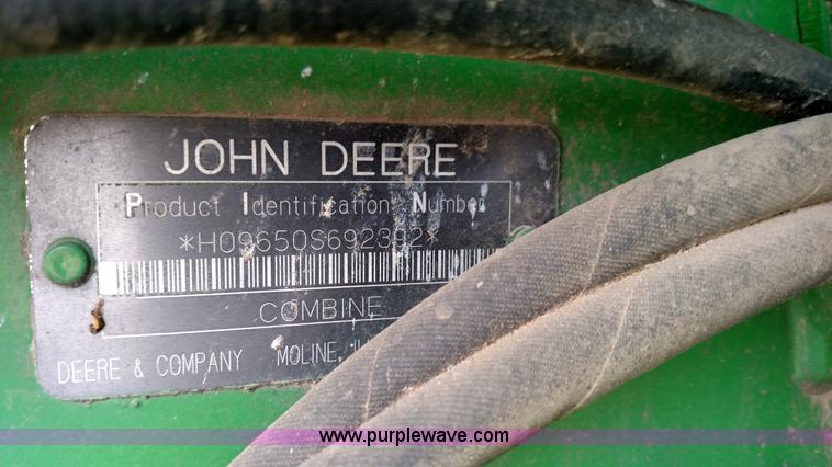 image for item L7332 2001 John Deere 9650 STS combine