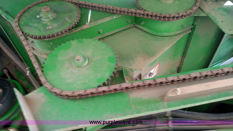 image for item L7332 2001 John Deere 9650 STS combine