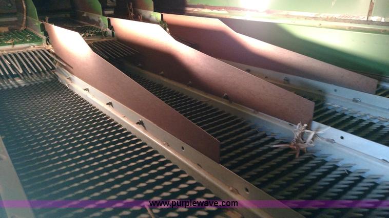 image for item L7332 2001 John Deere 9650 STS combine