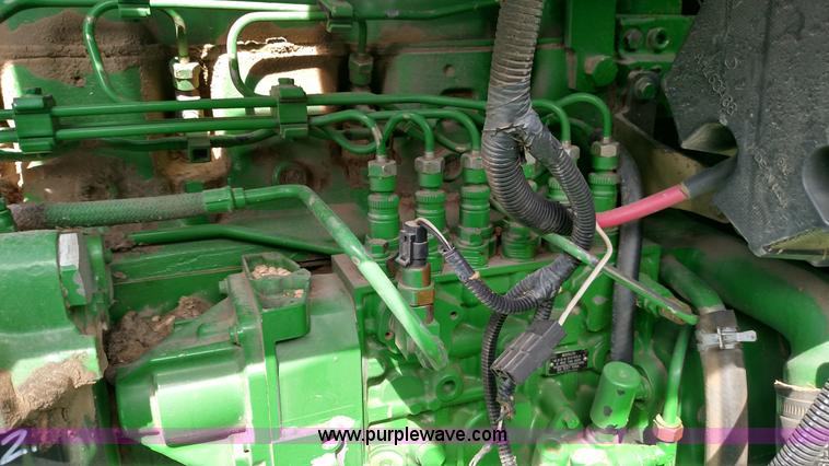 image for item L7332 2001 John Deere 9650 STS combine