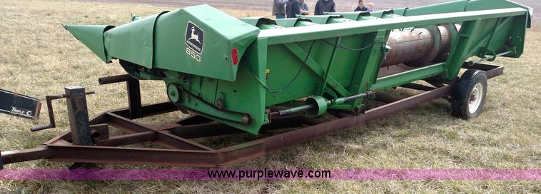 image for item L7333 John Deere 853 row head