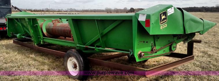 image for item L7333 John Deere 853 row head