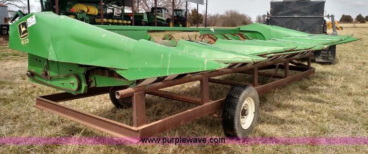 image for item L7333 John Deere 853 row head