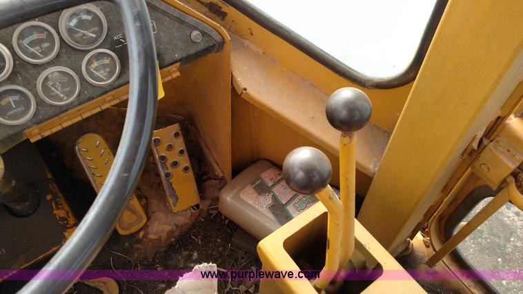 image for item L7335 1974 Fiat-Allis 645B wheel loader