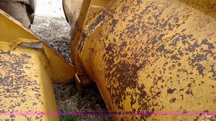 image for item L7335 1974 Fiat-Allis 645B wheel loader