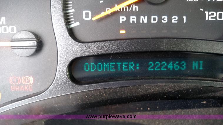 image for item L7336 2006 Chevrolet Silverado 1500 Crew Cab pickup truck