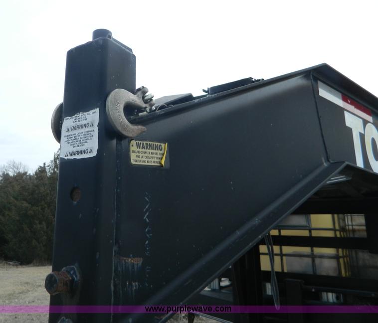 image for item L7341 2004 Top Hat equipment trailer