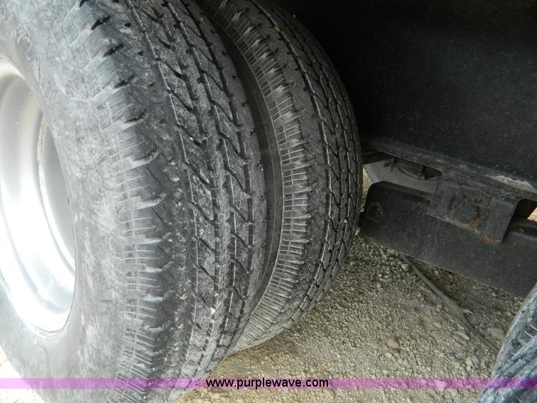 image for item L7341 2004 Top Hat equipment trailer