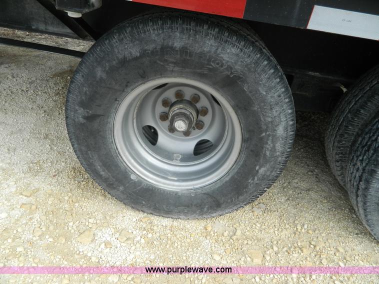 image for item L7341 2004 Top Hat equipment trailer