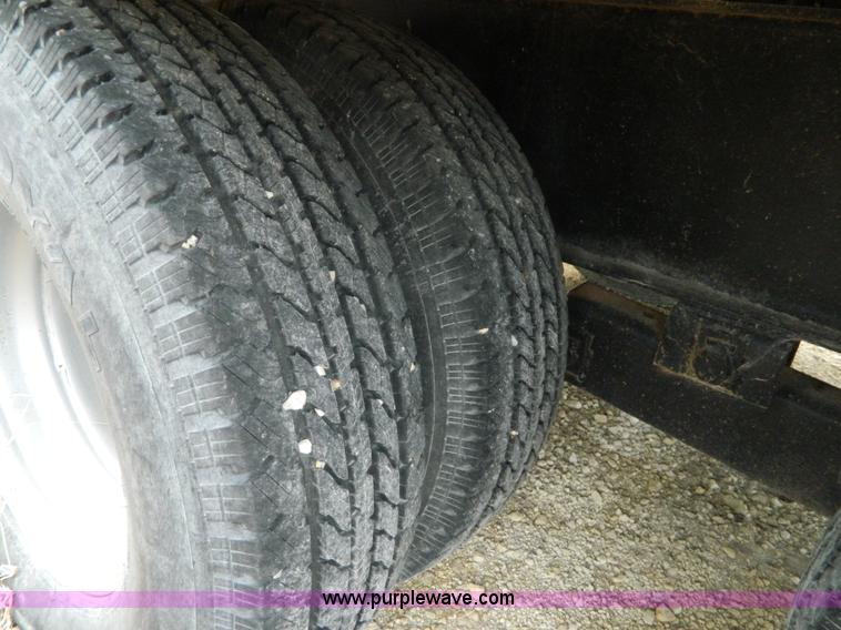 image for item L7341 2004 Top Hat equipment trailer