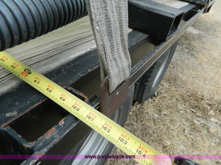 image for item L7341 2004 Top Hat equipment trailer