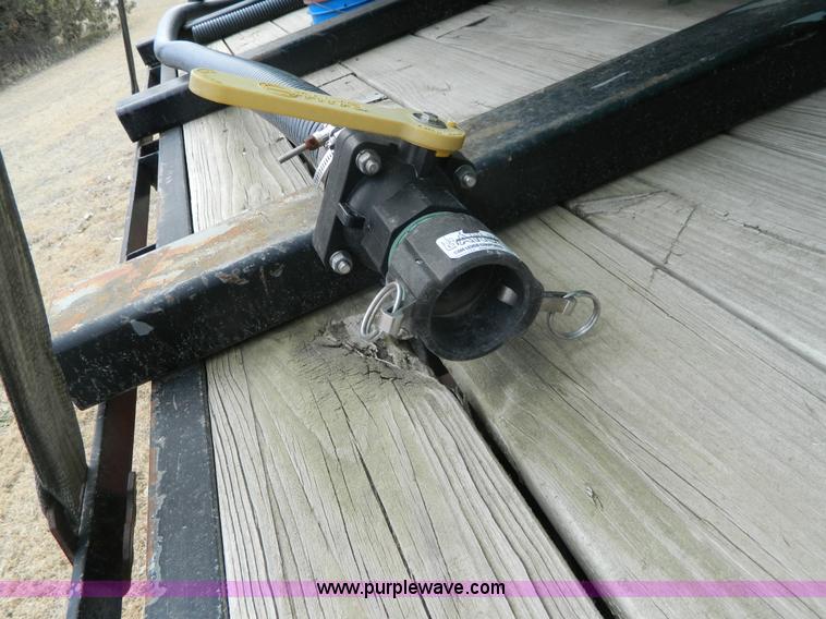 image for item L7341 2004 Top Hat equipment trailer