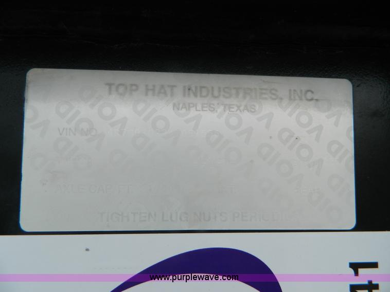 image for item L7341 2004 Top Hat equipment trailer