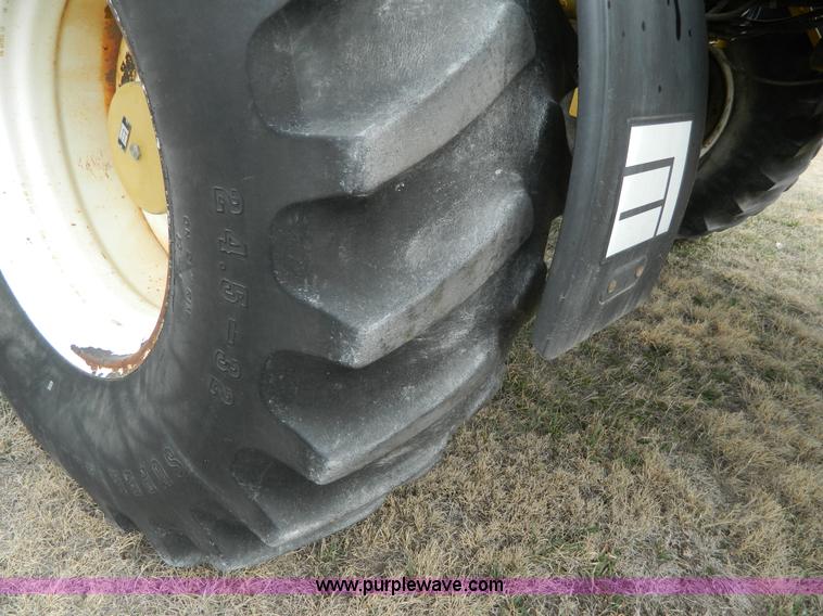 image for item L7342 2001 Ag-Chem RoGator 1254 self-propelled applicator