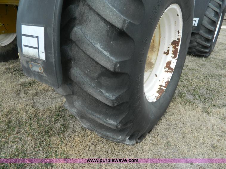 image for item L7342 2001 Ag-Chem RoGator 1254 self-propelled applicator