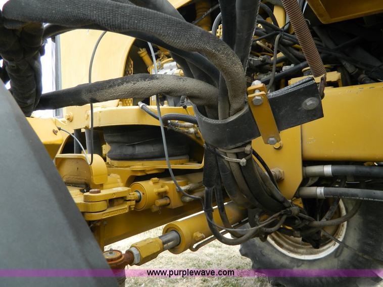 image for item L7342 2001 Ag-Chem RoGator 1254 self-propelled applicator