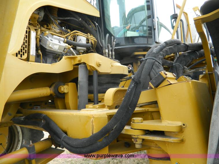 image for item L7342 2001 Ag-Chem RoGator 1254 self-propelled applicator