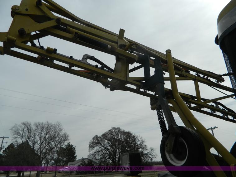 image for item L7342 2001 Ag-Chem RoGator 1254 self-propelled applicator