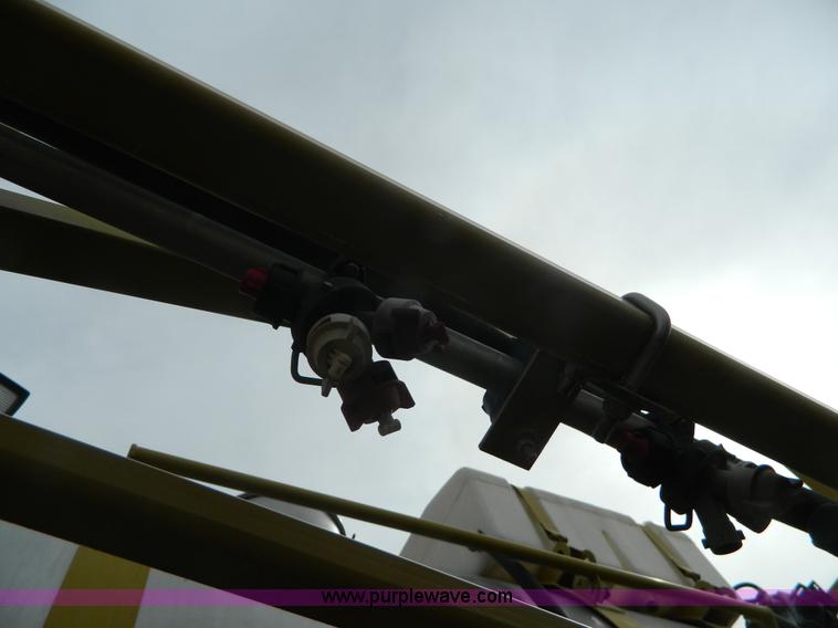 image for item L7342 2001 Ag-Chem RoGator 1254 self-propelled applicator