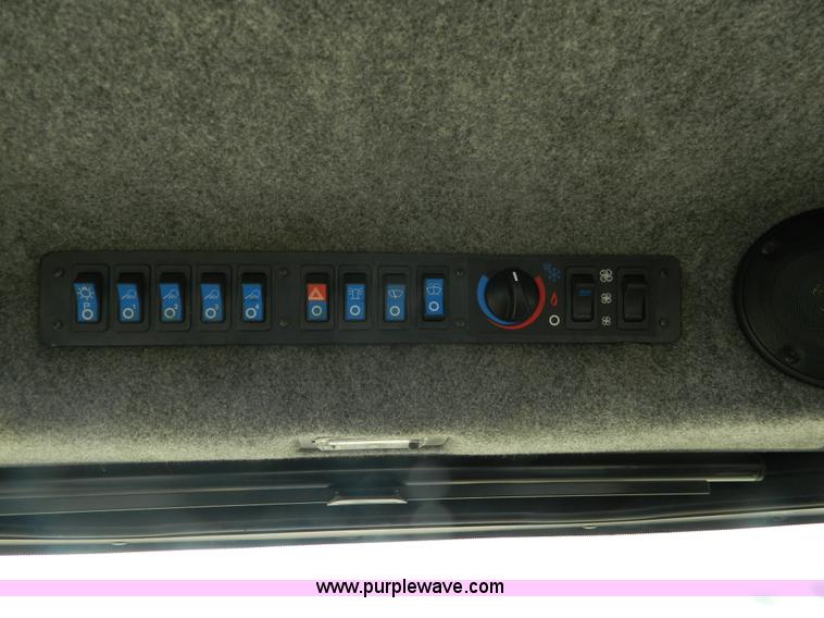 image for item L7342 2001 Ag-Chem RoGator 1254 self-propelled applicator